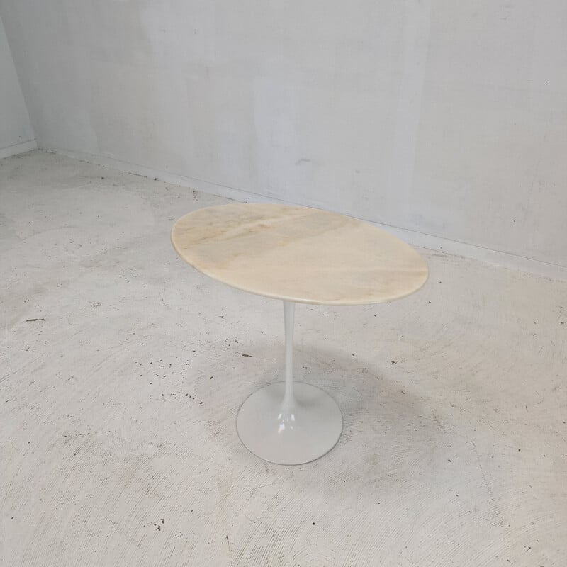 Table d'appoint ovale vintage en marbre par Eero Saarinen pour Knoll