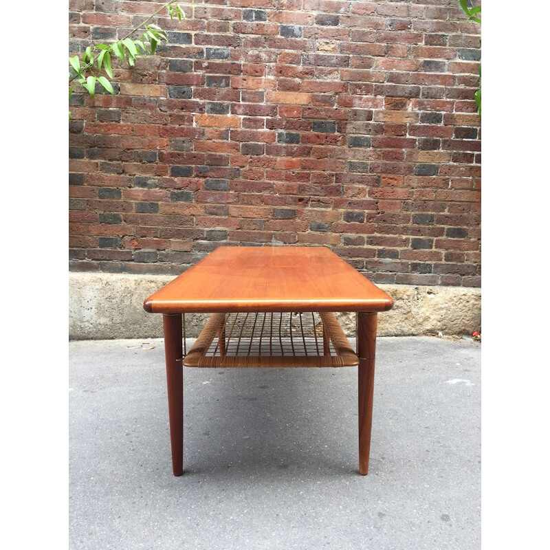 Danish coffee table with braided magazine rack- 1960s