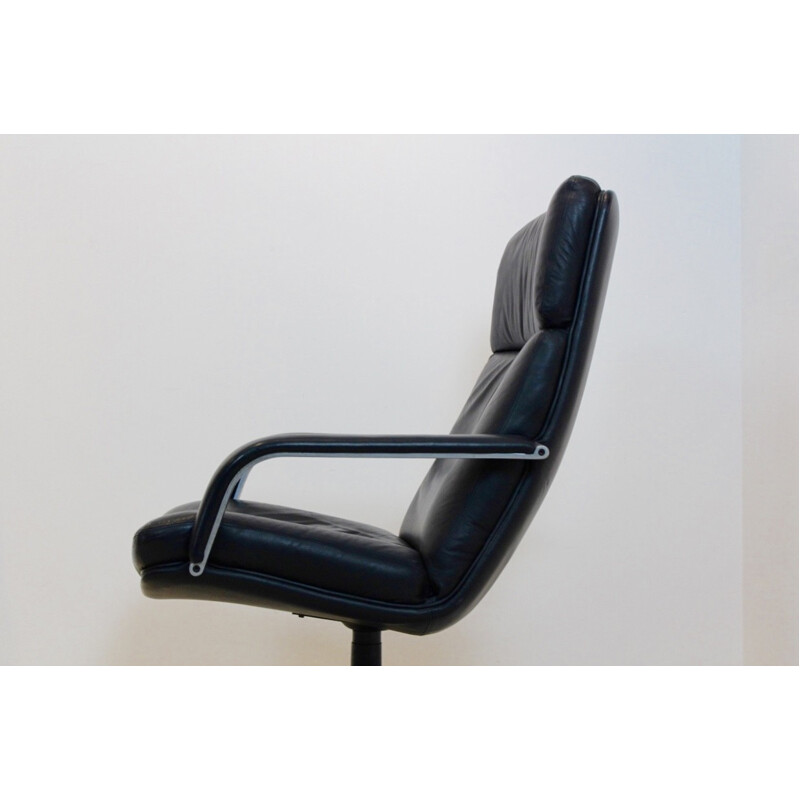 Artifort swivel lounge chair F141 by Geoffrey Harcourt - 1970s