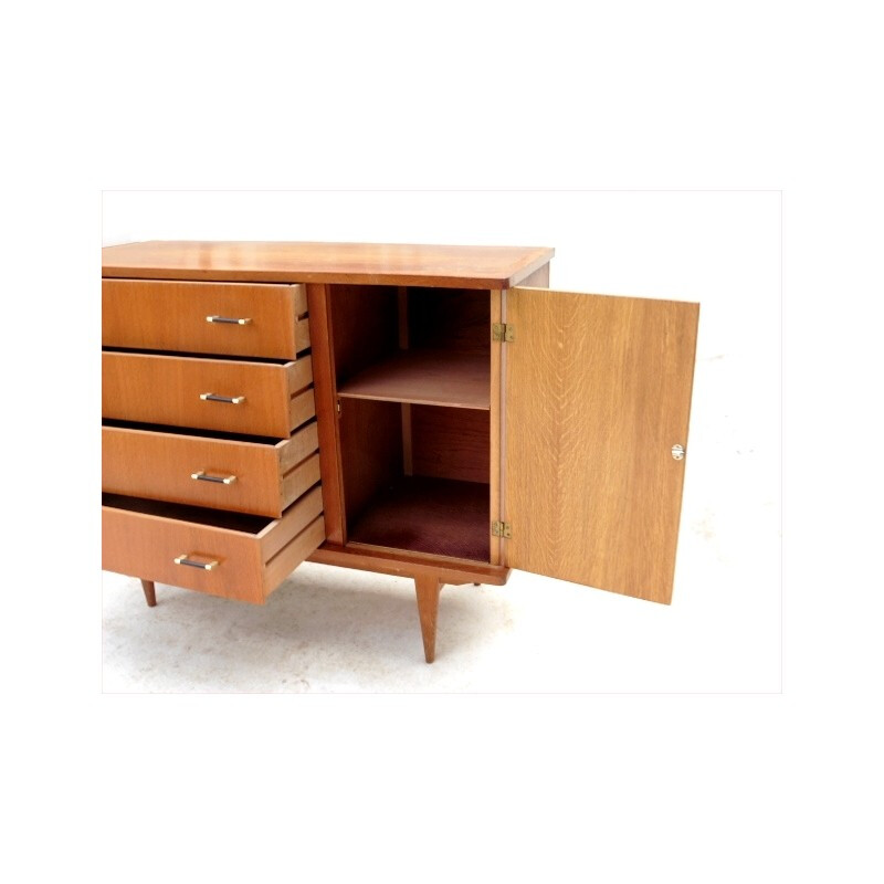 Light wooded chest of drawers with rounded corners- 1950s