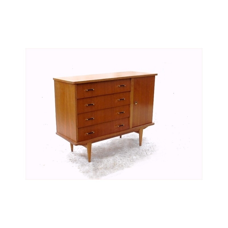 Light wooded chest of drawers with rounded corners- 1950s