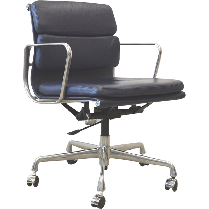 Vitra EA217 Soft Pad Alu office chair by Charles & Ray Eames - 2000s