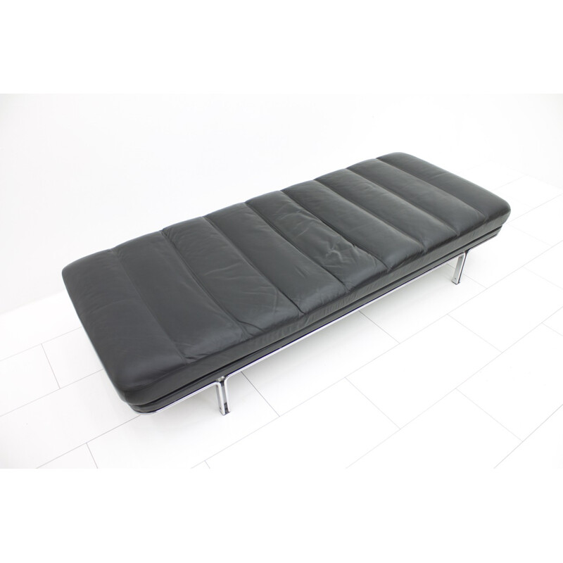 Horst Brüning Daybed in black leather for Kill International - 1960s