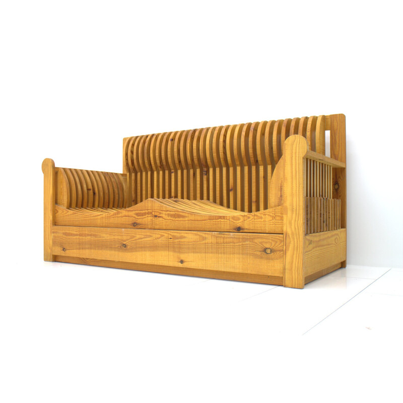 Canapé en bois de pin vintage de Mario Ceroli - 1960