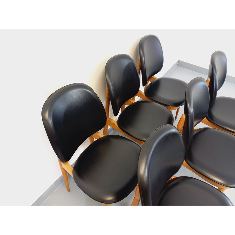 Set of 6 vintage Pegasus chairs in wood and leatherette by Pierre Guariche, 1960