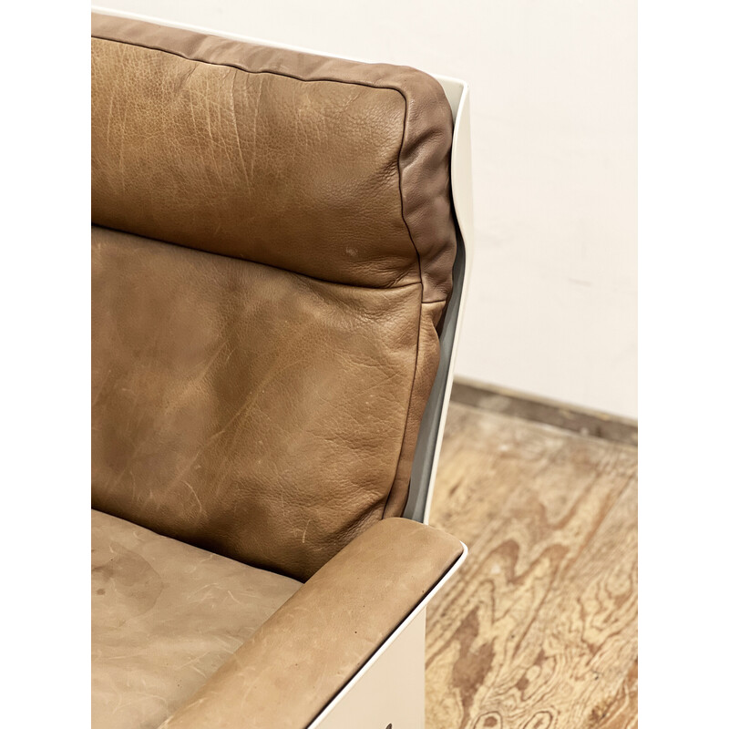 Vintage armchair in fiberglass and bull leather by Dieter Rams for Vitsoe, Germany 1960