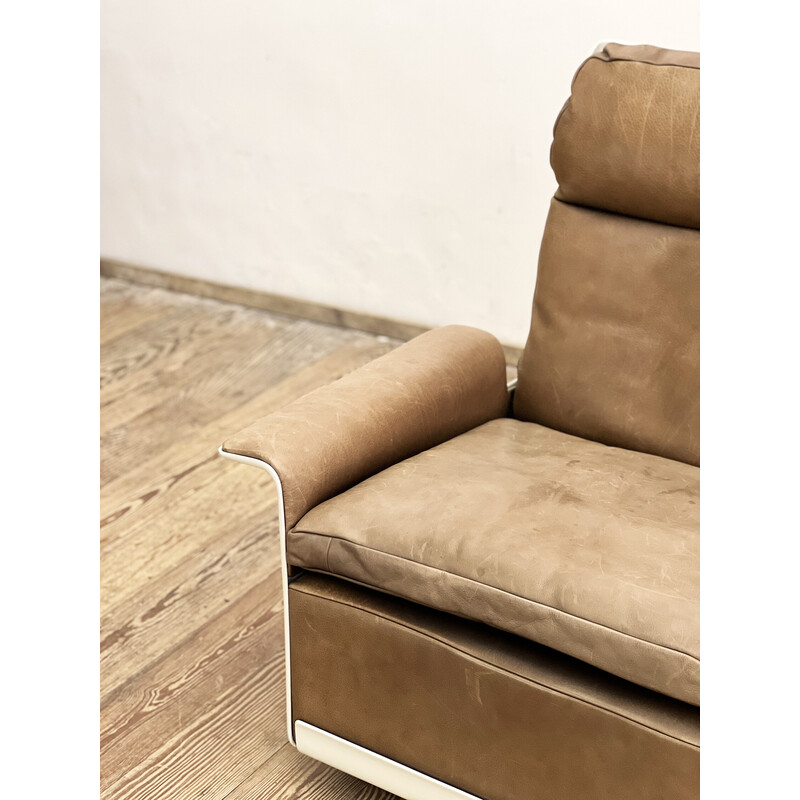 Vintage armchair in fiberglass and bull leather by Dieter Rams for Vitsoe, Germany 1960