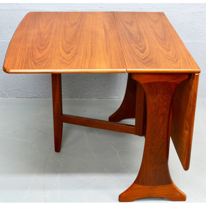 Mid-Century G-Plan teak dining table - 1970s