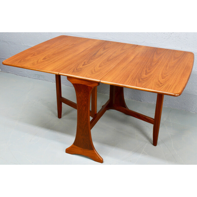 Mid-Century G-Plan teak dining table - 1970s