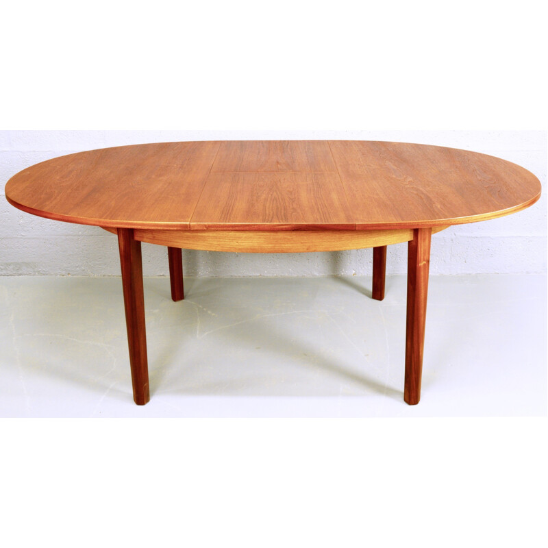 Mid-Century extendable teak dining table by William Lawrence - 1960s