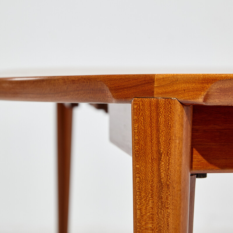 Table vintage en teck par Henry Rosengren Hansen pour Brande Møbelindustri, 1960