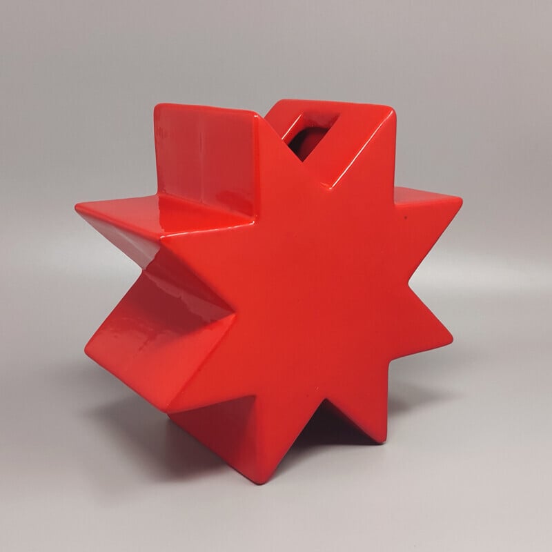 Vintage "Hsing" vase in red ceramic by Ettore Sottsass for Alessio Sarri, Italy 1980