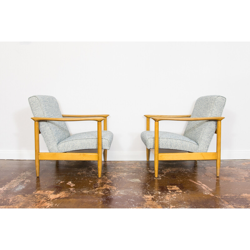 Pair of vintage Gfm 142 armchairs by Edmund Homa, Poland 1960