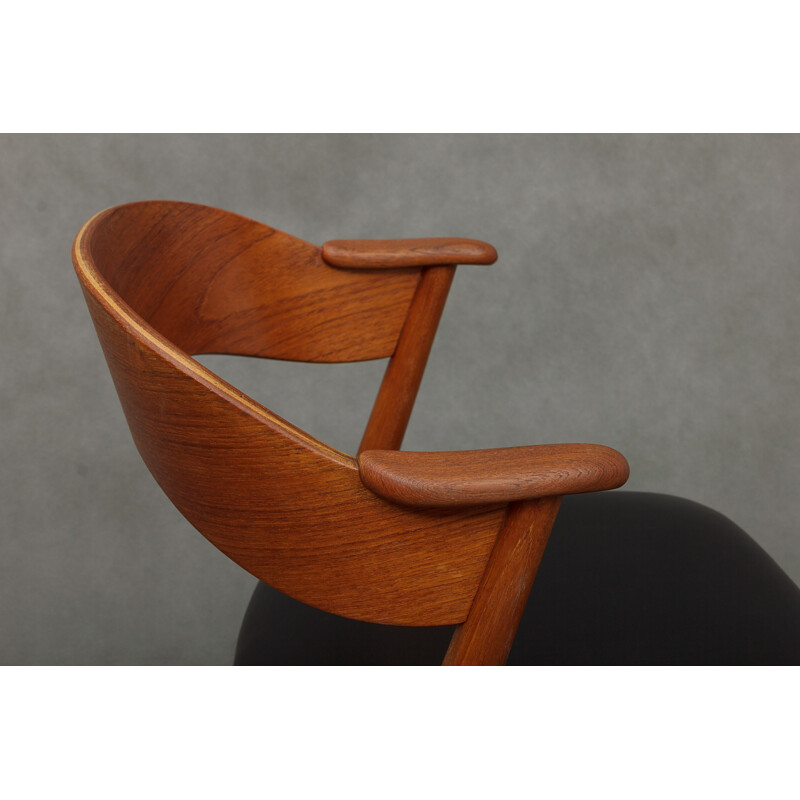 Teak chair model 32 in  black leather by Kai Kristiansen for Korup Stolefabrik - 1960s