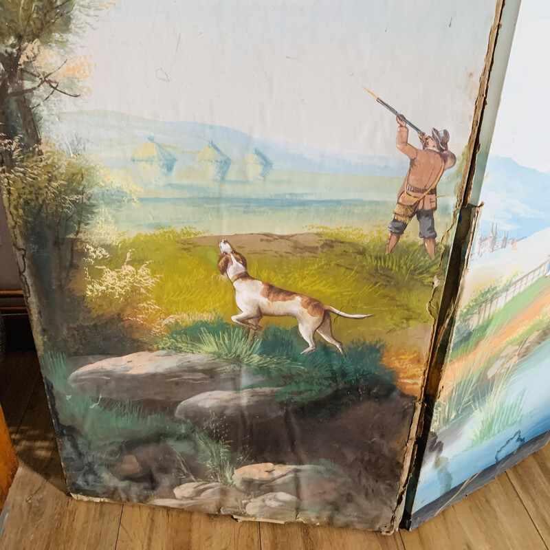 Vintage screen in painted canvas