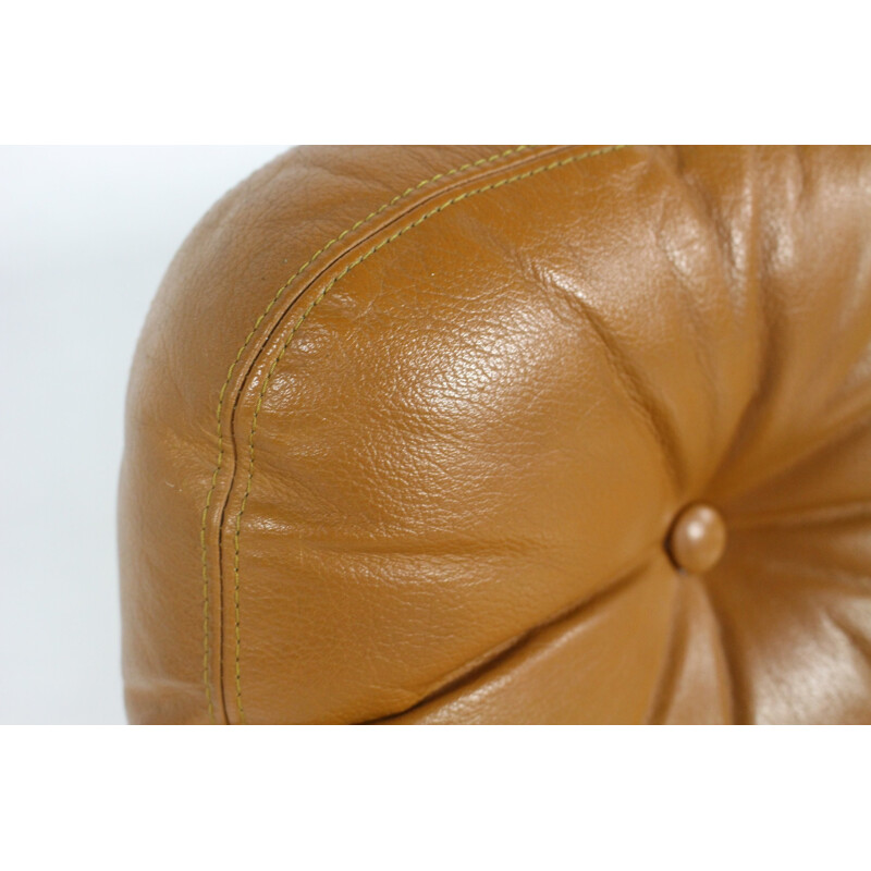 Pair of light brown leather lounge chairs - 1970s