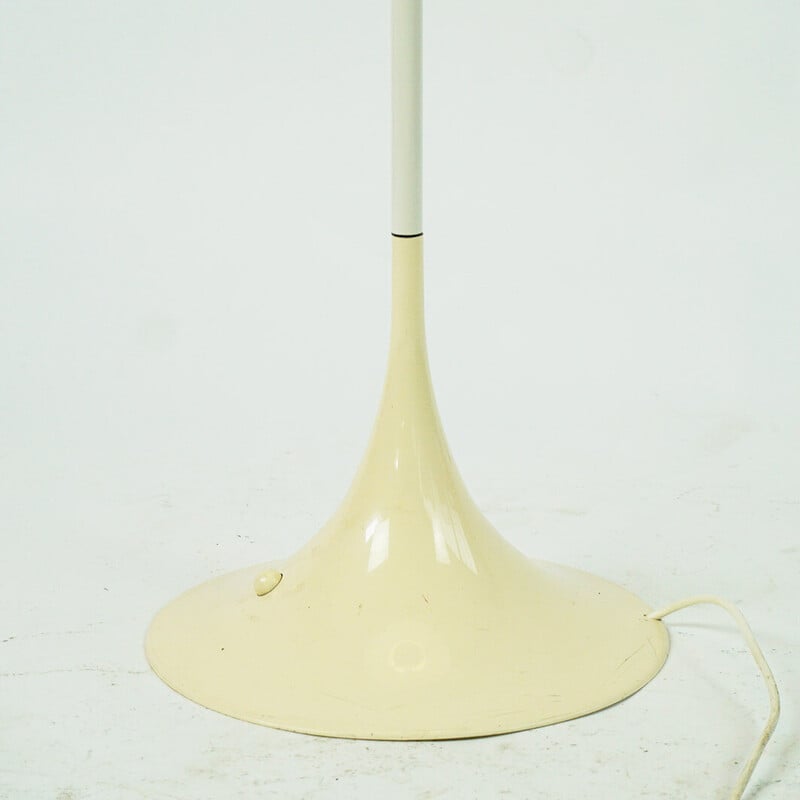 Lampadaire vintage Panthella en plastique blanc par Verner Panton pour Louis Poulsen, Danemark 1971