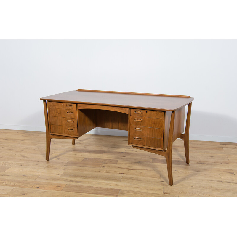 Bureau vintage en noyer par Svend Åge Madsen pour H.p Hansen, Danemark 1960