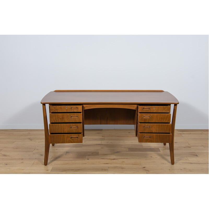 Bureau vintage en noyer par Svend Åge Madsen pour H.p Hansen, Danemark 1960