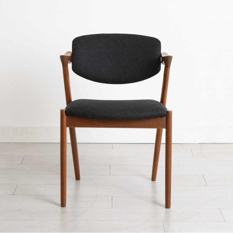 Vintage Z chair in gray fabric by Kai Kristiansen