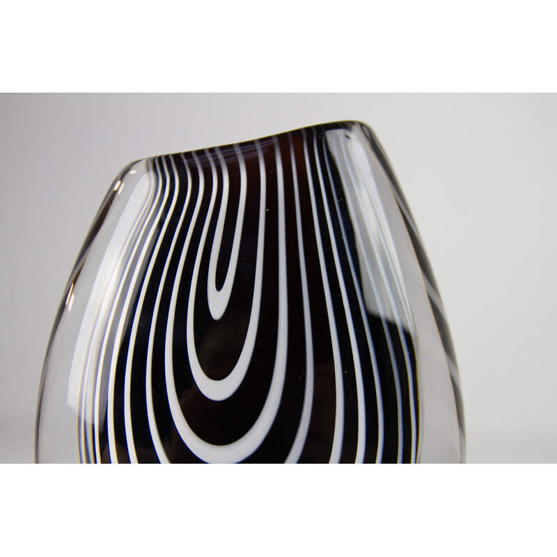 Vintage "Zebra" glass vase by Vicke Lindstrand for Kosta, Sweden 1950s