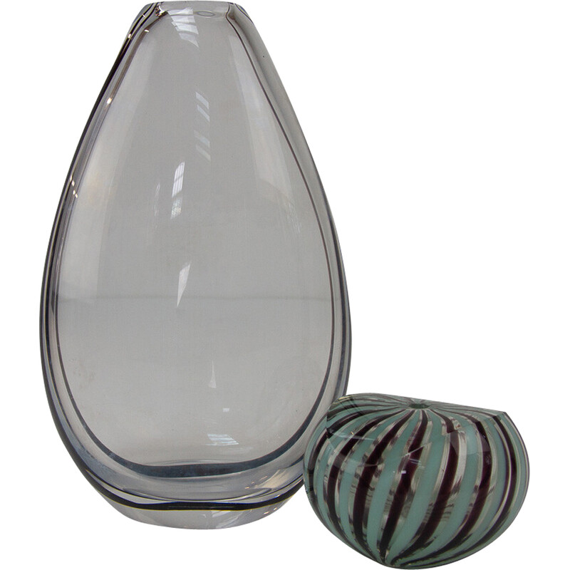 Vintage "Contour" glass vase by Vicke Lindstrand for Kosta, Sweden 1950s