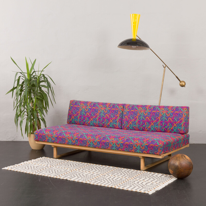 Vintage oakwood daybed in original upholstery by Børge Mogensen, Denmark 1970s