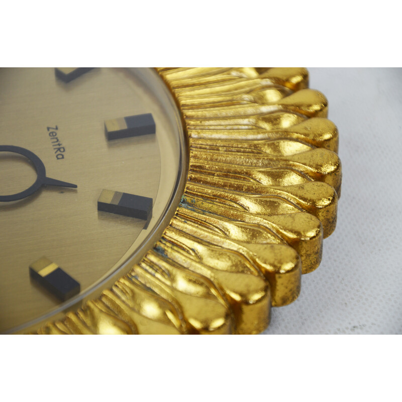 Horloge suspendue vintage en laiton doré pour Zentra, Allemagne 1960