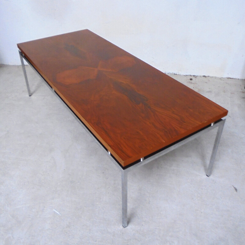  Table basse rectangulaire en loupe d'orme - 1970