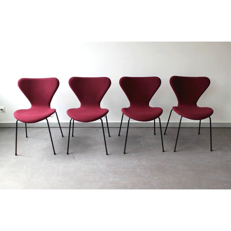 Lot de 4 chaises vintage série 7 par Arne Jacobsen pour Fritz Hansen, Danemark 1967