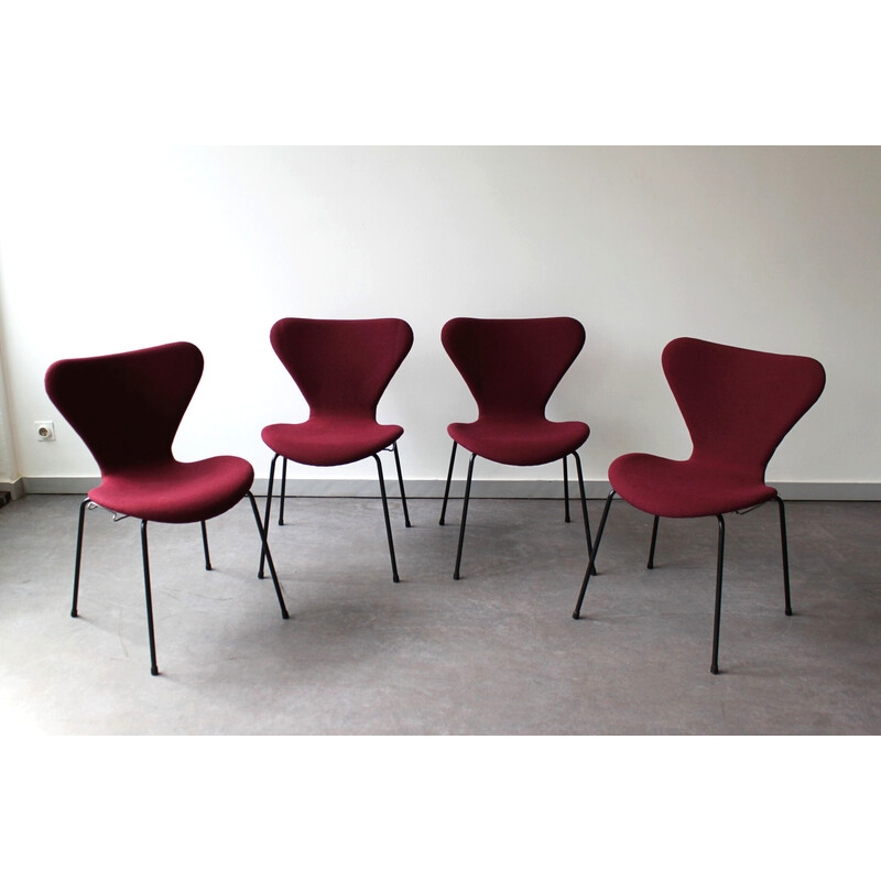 Set aus 4 Vintage-Stühlen der Serie 7 von Arne Jacobsen für Fritz Hansen, Dänemark 1967