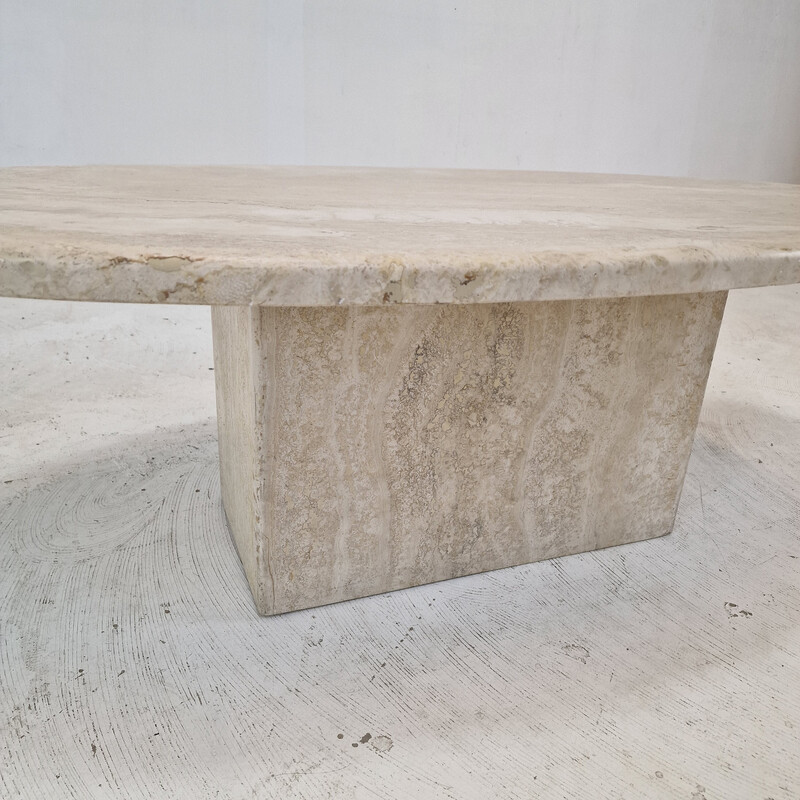 Vitage oval coffee table in travertine, Italy 1980