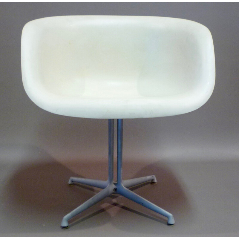 White armchair by Charles & Ray Eames for Herman Miller - 1970s