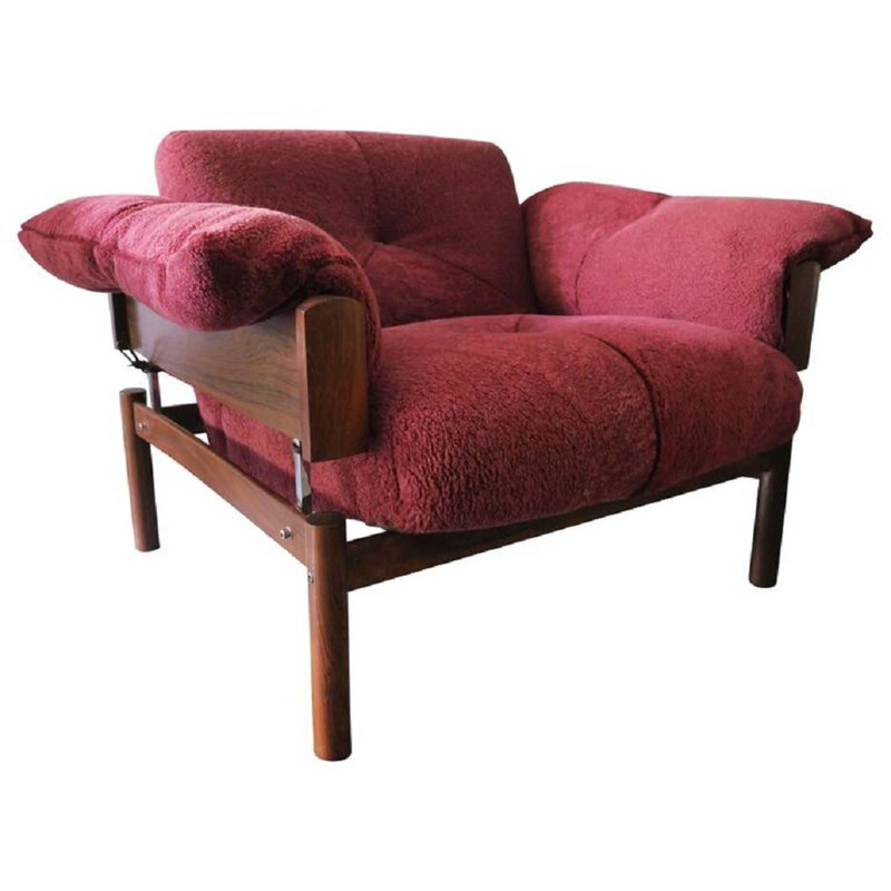 Brazilian Lounge Chair in Rosewood and Lambswool by Percival Lafer - 1970s