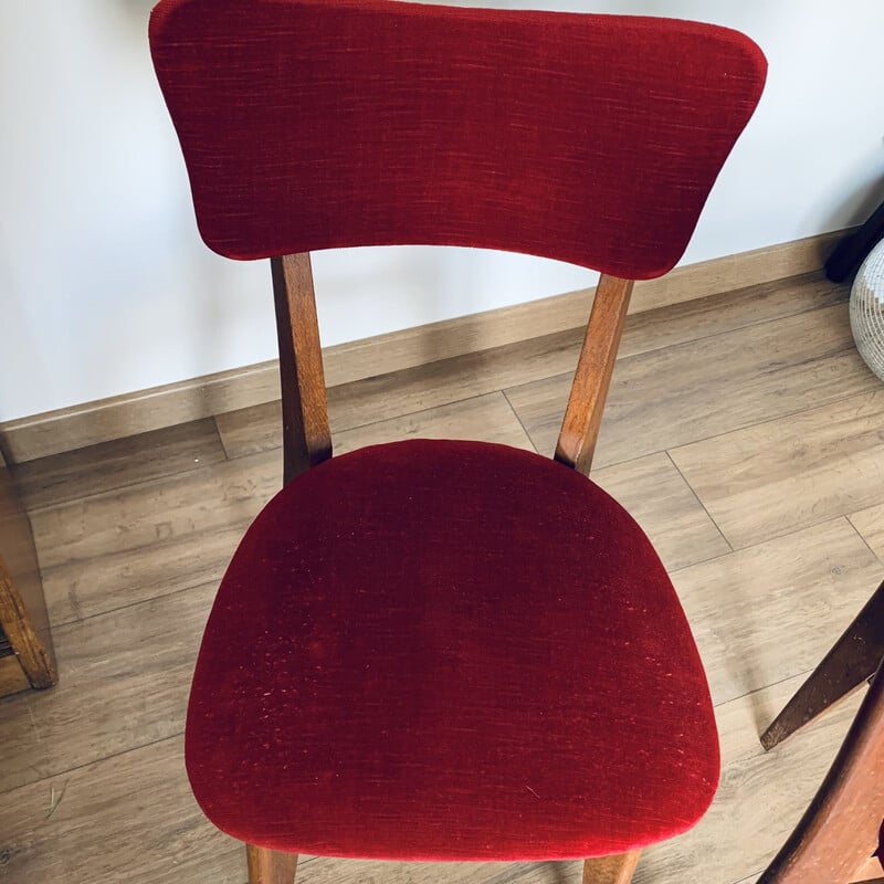 Paire de chaises vintage en velours rouges et bois, 1960