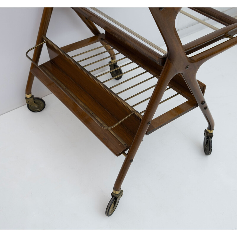 Vintage walnut and brass bar trolley by Cesare Lacca for Cassina, 1950
