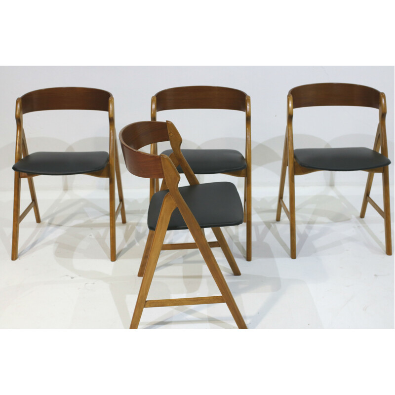 Suite de 4 chaises à repas en bois de hêtre de Henning Kjaernulf - 1960