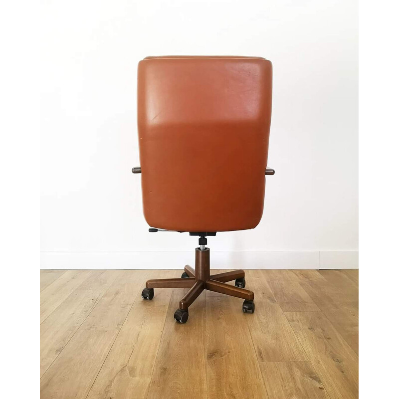 Vintage upholstered skai office chair