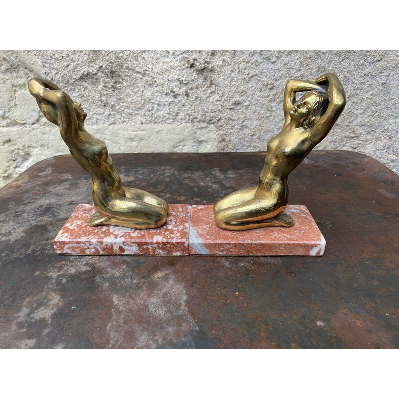 Vintage Art Deco marble bookend depicting 2 kneeling women