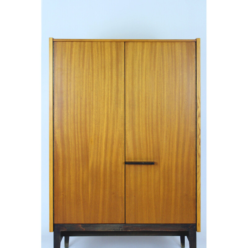 Armoire vintage en acajou par Up Zavody, Tchécoslovaquie 1970