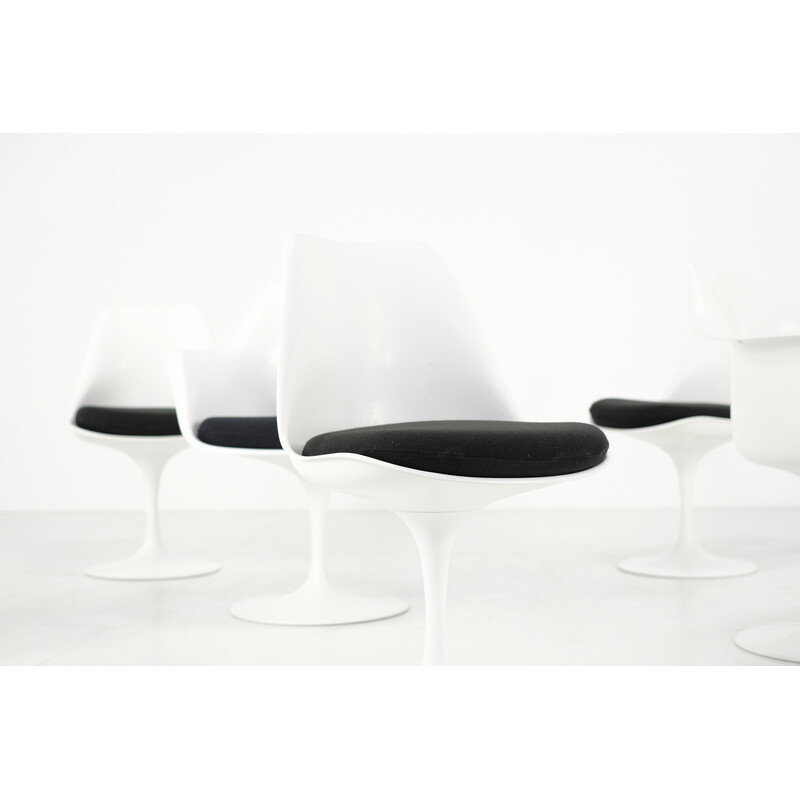 Set of 6 vintage fiberglass and fabric "Tulip" chairs by Eero Saarinen for Knoll International, USA 1970