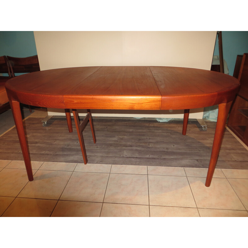 Danish dining table in Teak by Ib Kofod Larsen - 1960s