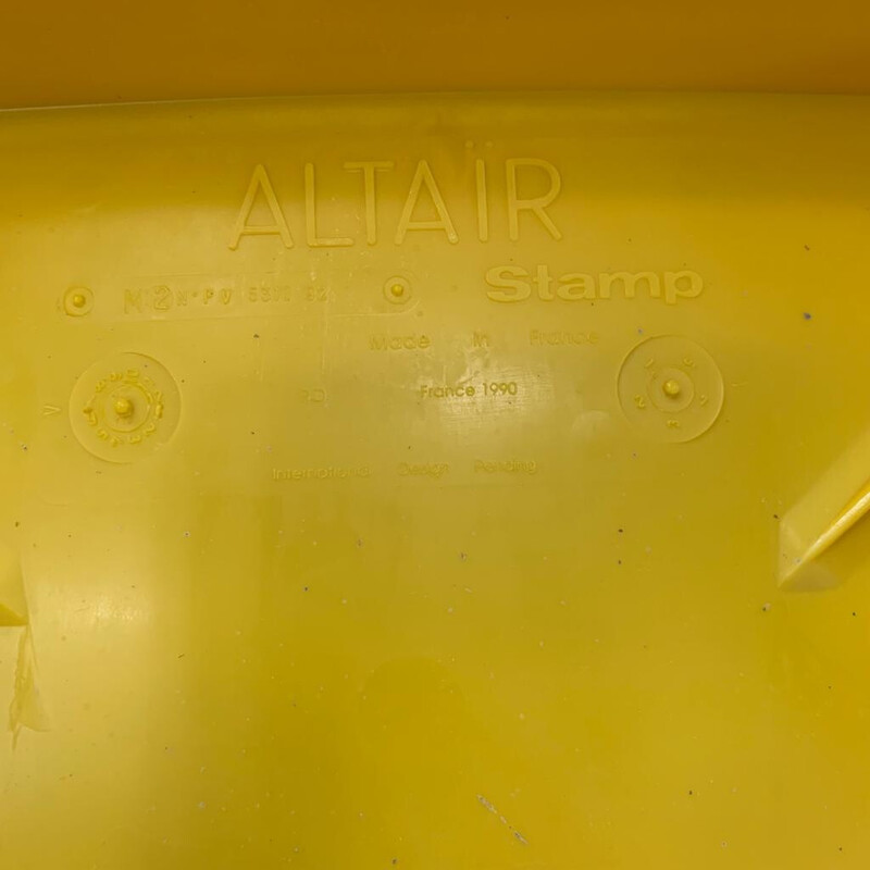 Paire de chaises vintage jaune en plastique d'Altaïr par Henry Massonnet, 1990