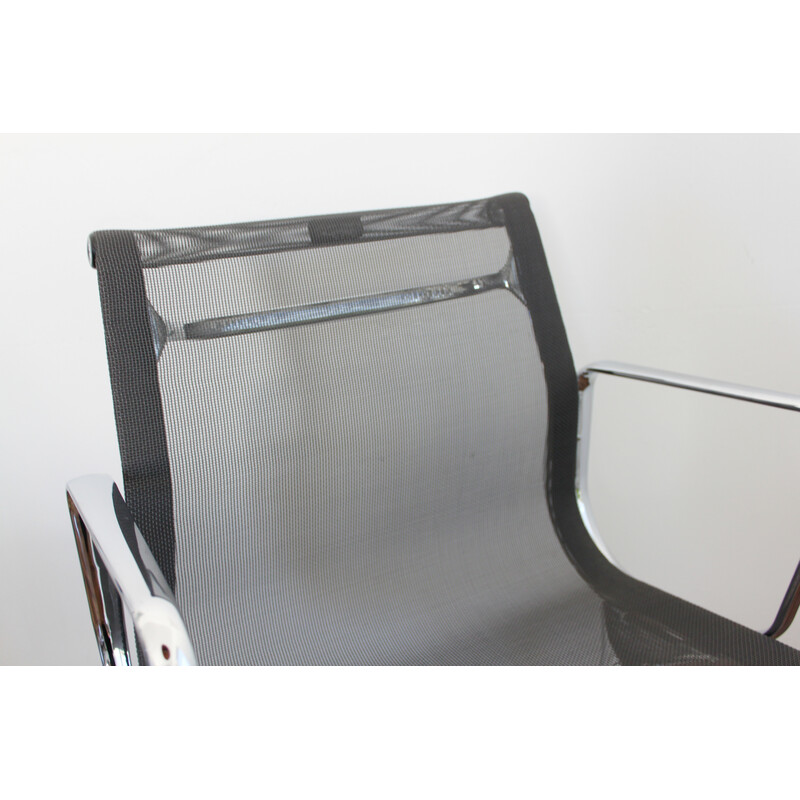 Chaises visiteurs vintage Ea108 en aluminium par Eames pour Vitra