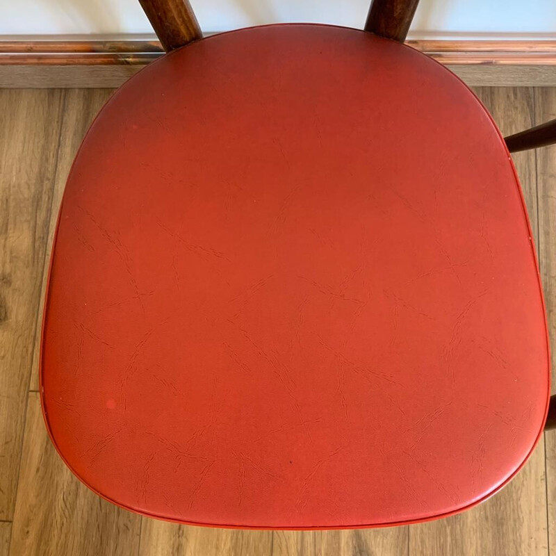 Paire de chaises vintage en hêtre et skaï rouges
