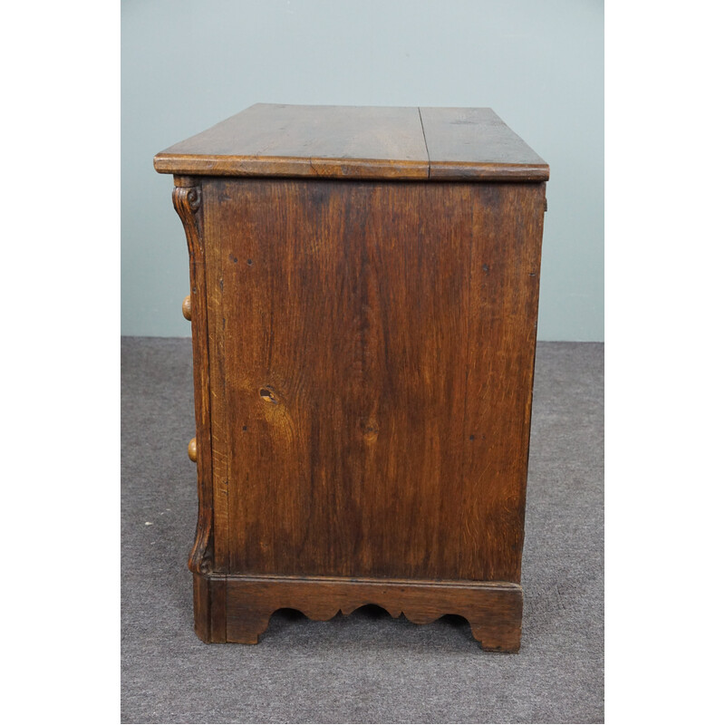 Vintage oak chest of drawers