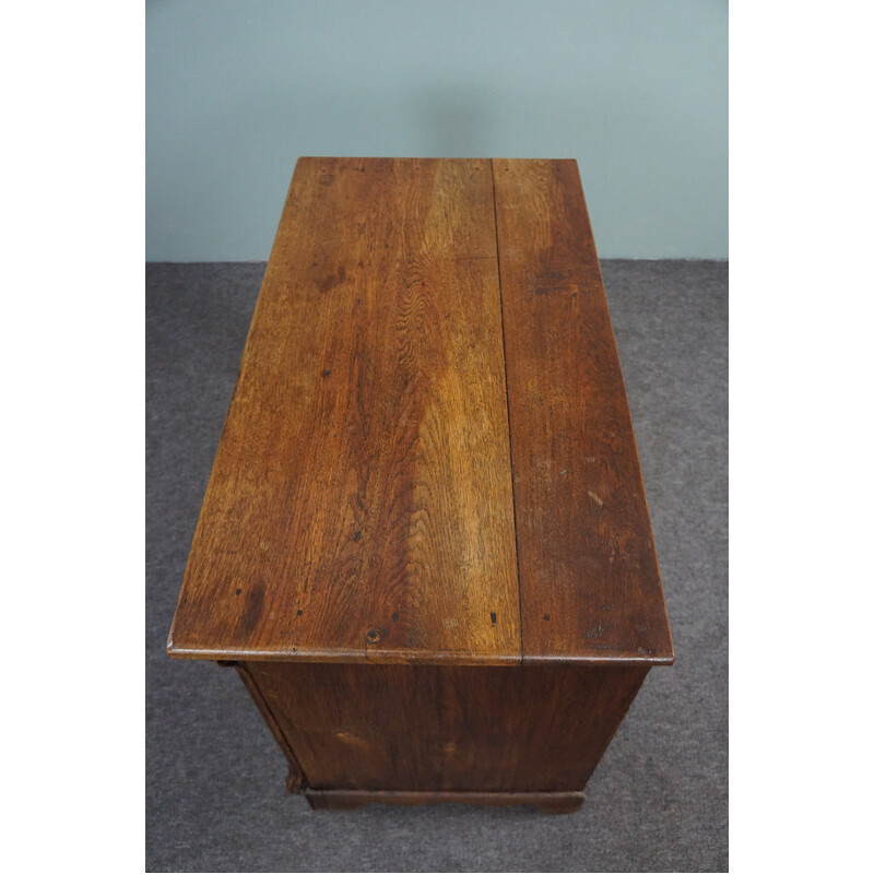 Vintage oak chest of drawers