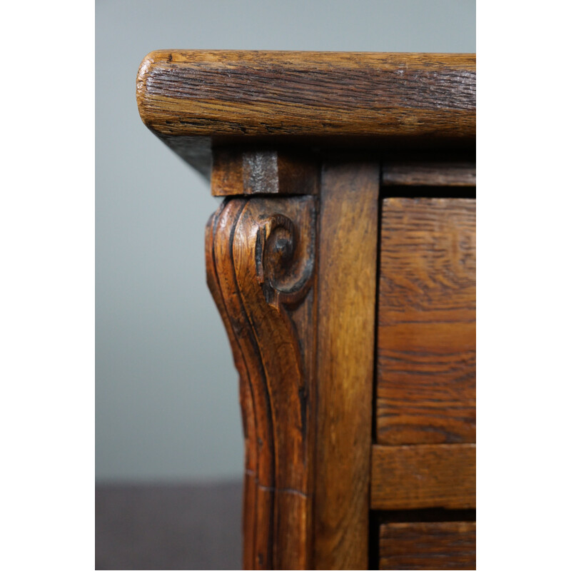 Vintage oak chest of drawers