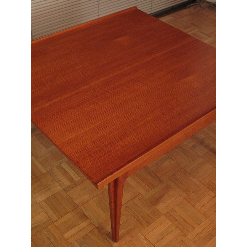 Coffee table model 535 by Finn Juhl - 1950s