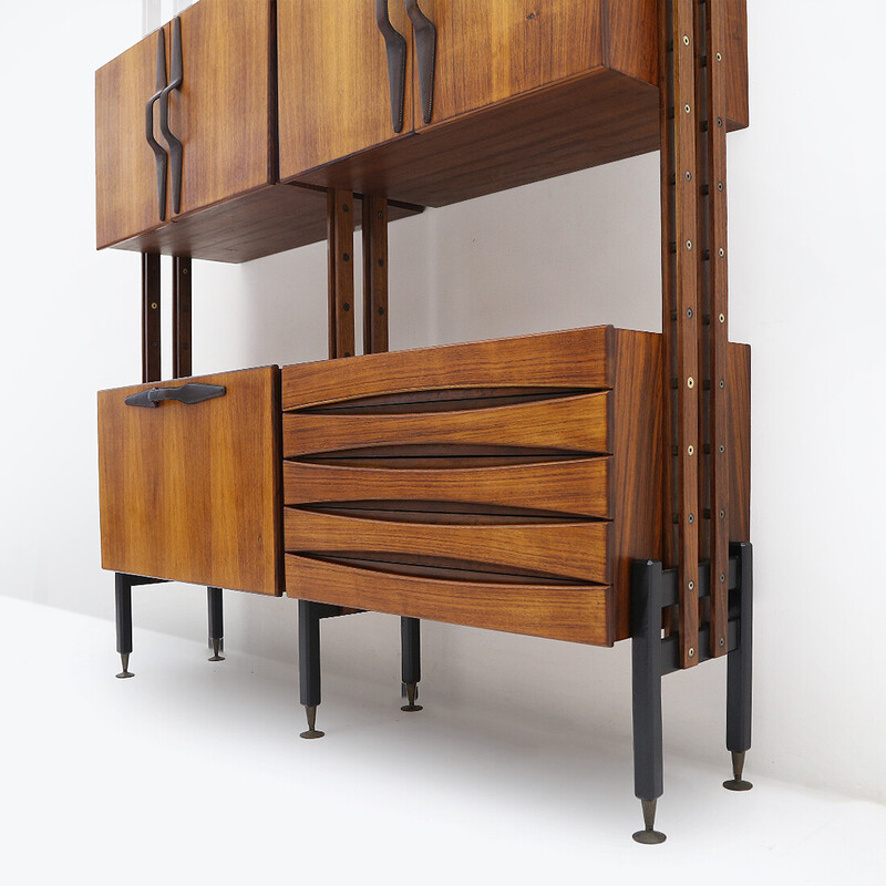 Mueble alto vintage de madera y latón, Italia 1950